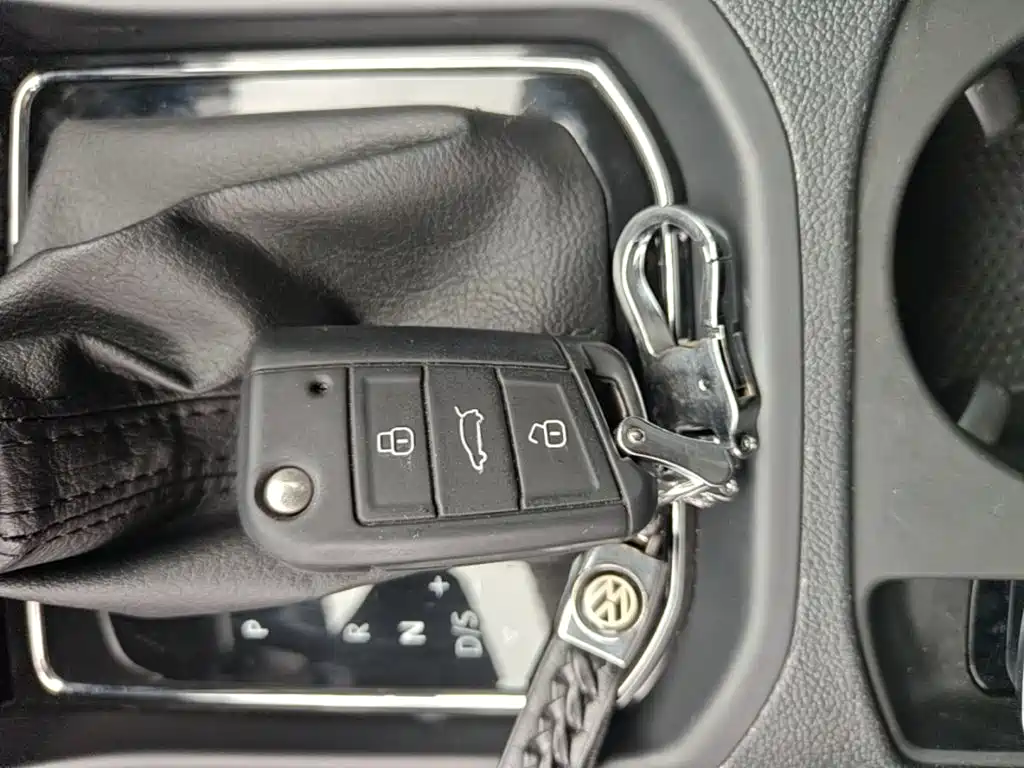 Volkswagen Touran 2017 — фото 9