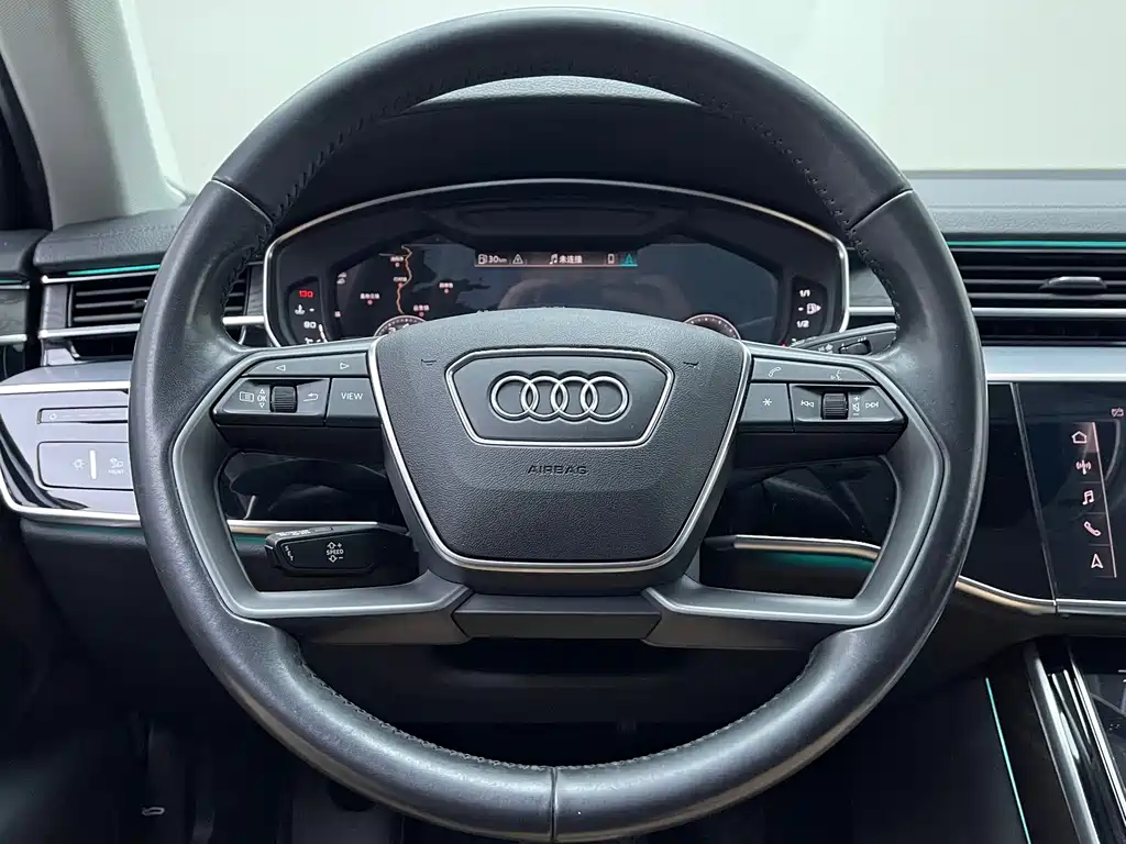 Audi A8 2020 — фото 9