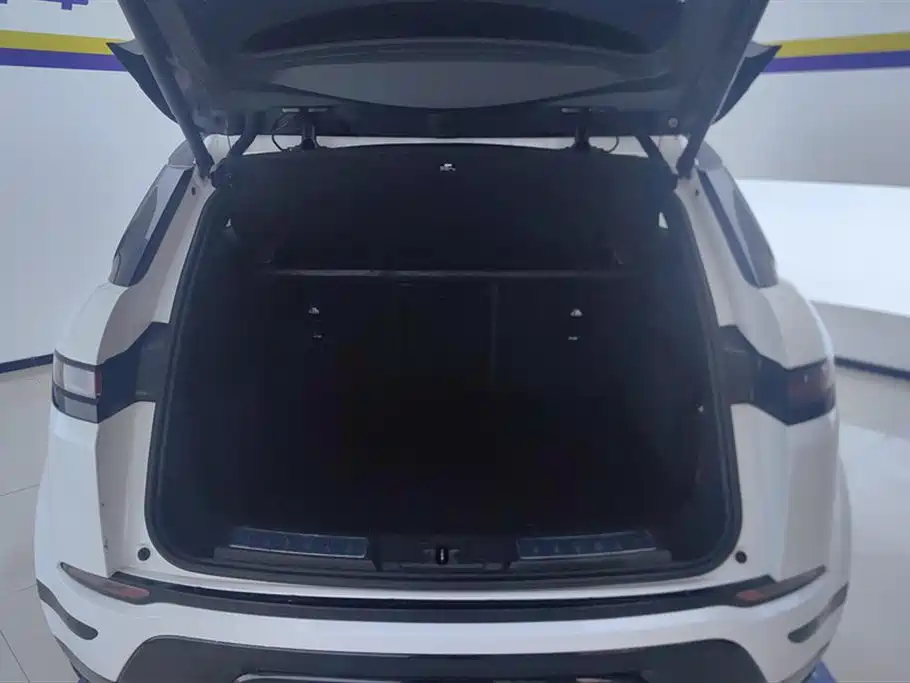 Land Rover Evoque 2021 — фото 4