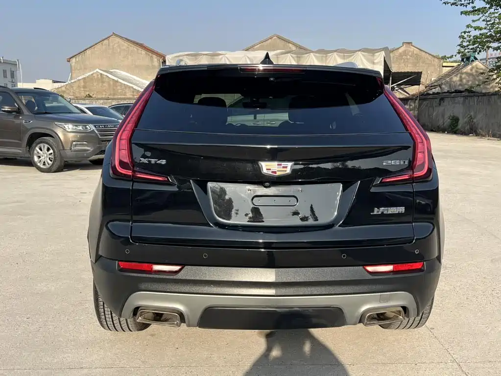 Cadillac XT4 2020 — фото 15