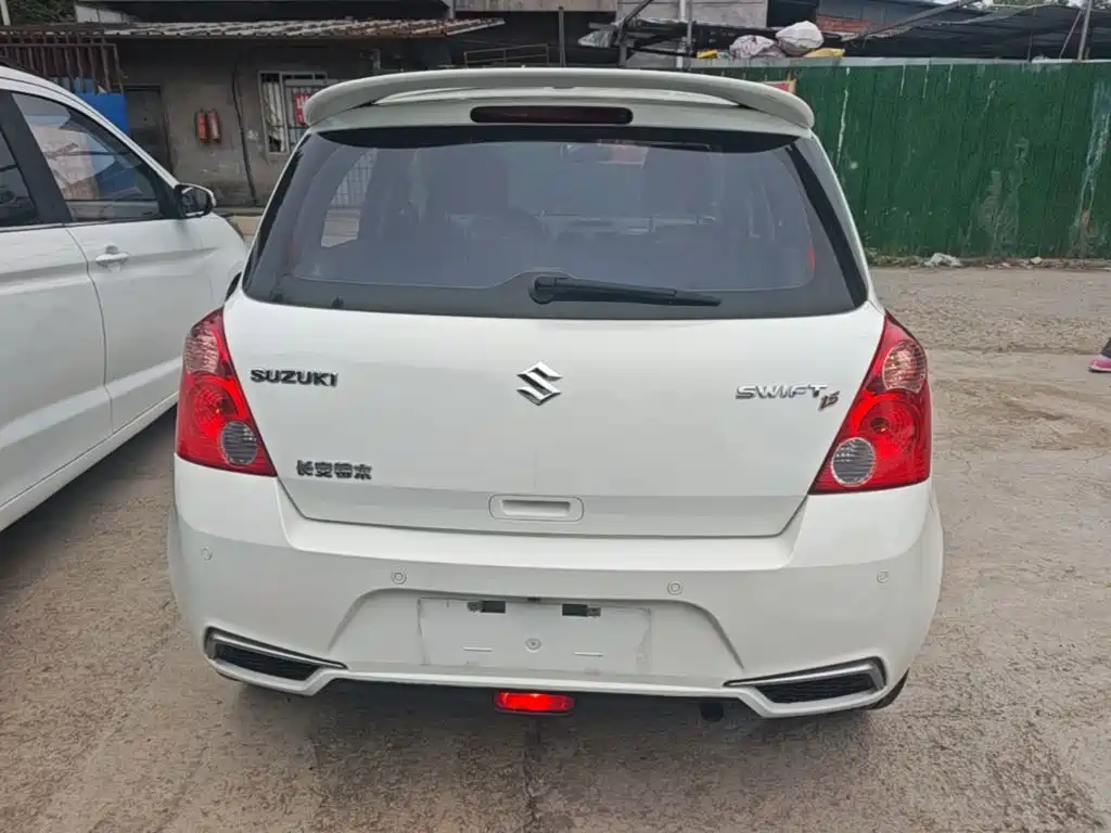 Suzuki Swift 2015