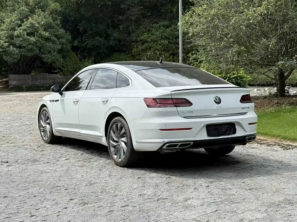 Volkswagen CC 2024 — фото 6