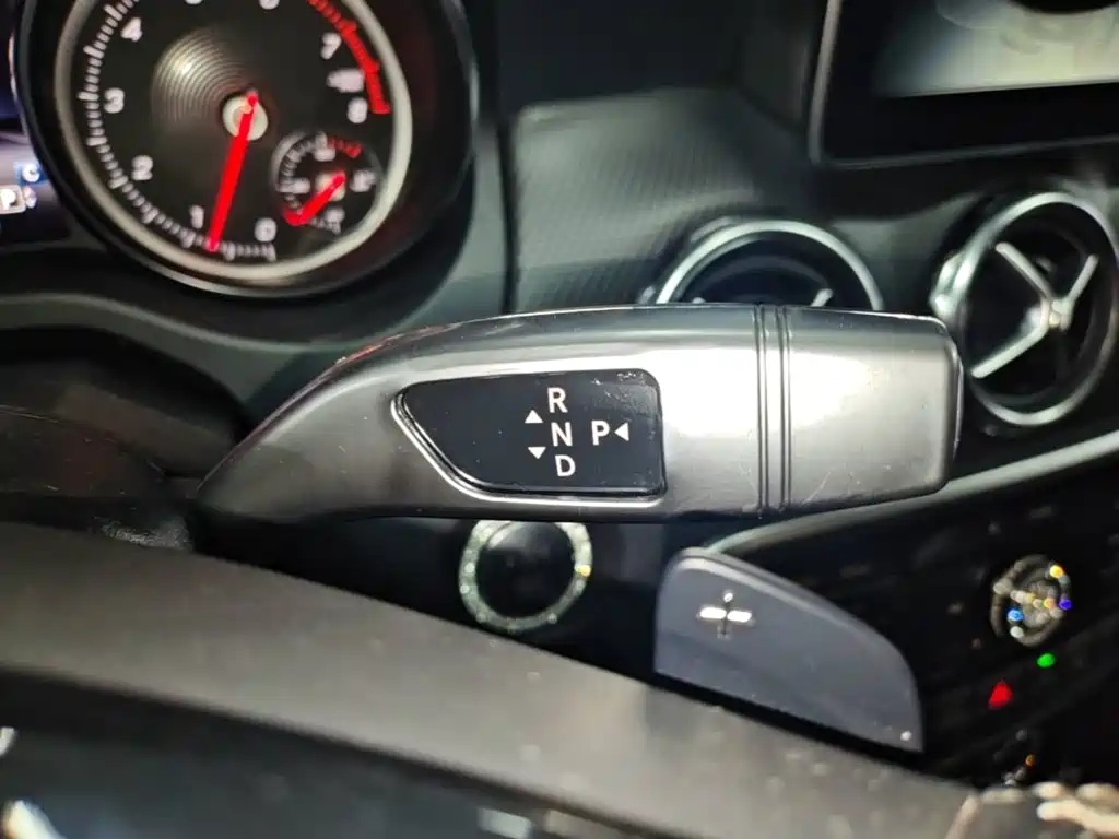 Mercedes-Benz GLA 2018 — фото 14