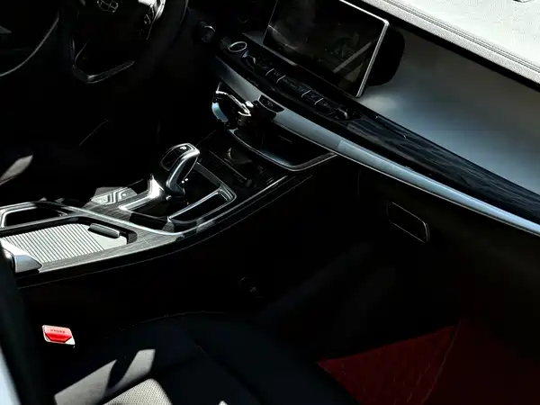 Geely Jiaji 2021