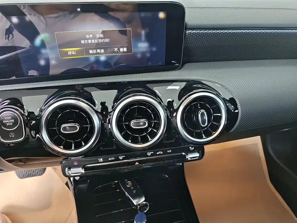 Mercedes-Benz A-Class 2023 — фото 13