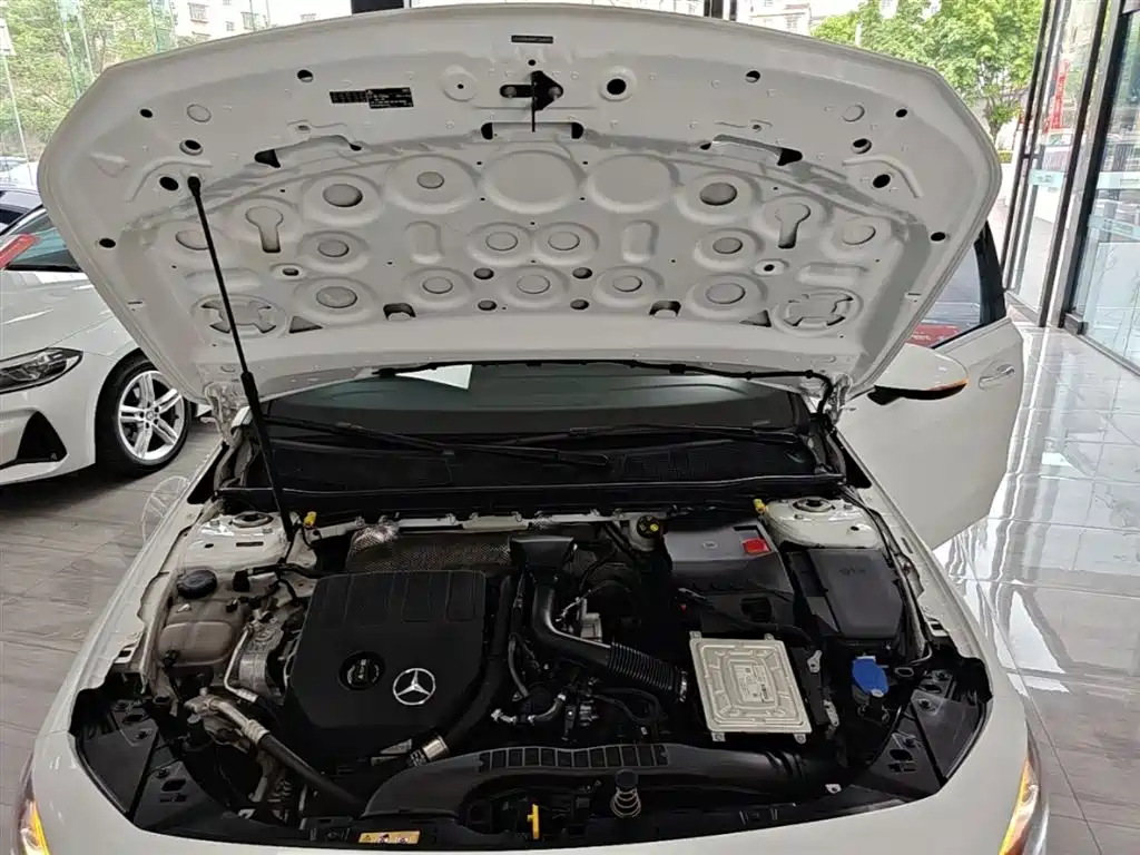 Mercedes-Benz A-Class 2023 — фото 20