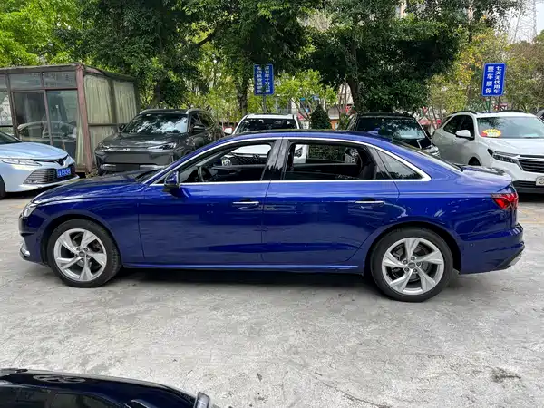 Audi A4L 2020