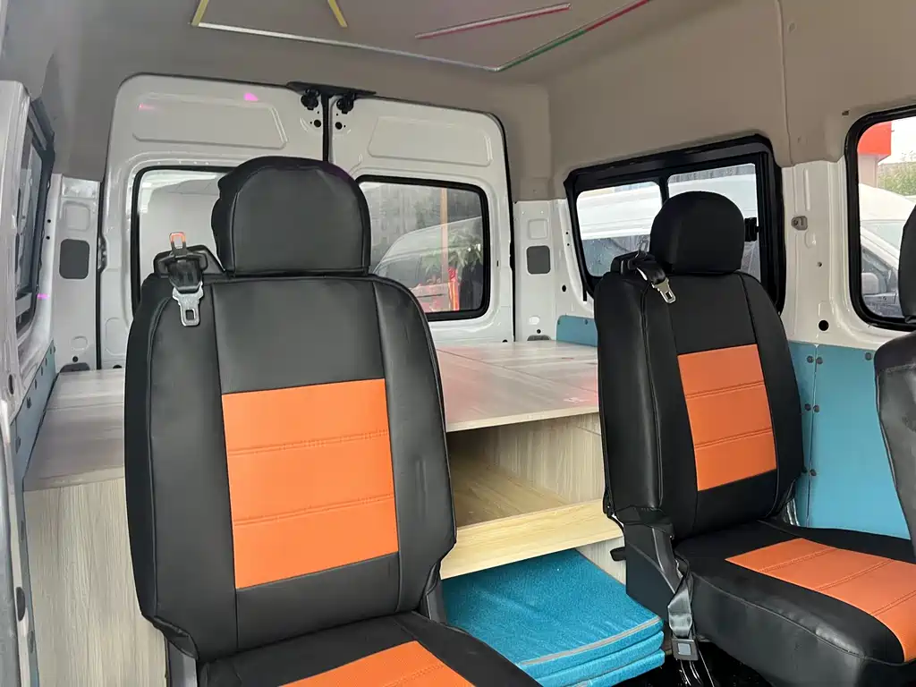 Maxus V80 2025