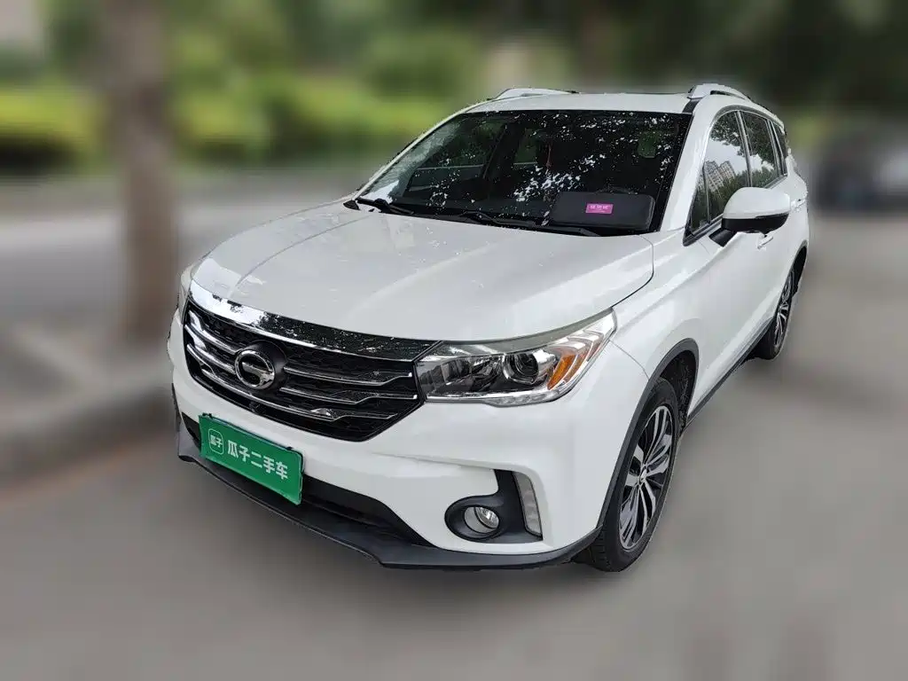 GAC Trumpchi GS4 2017 — фото 1