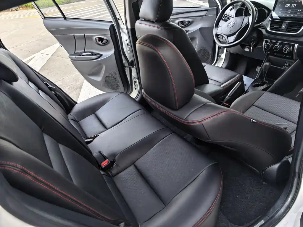 Toyota Yaris L 2021 — фото 17