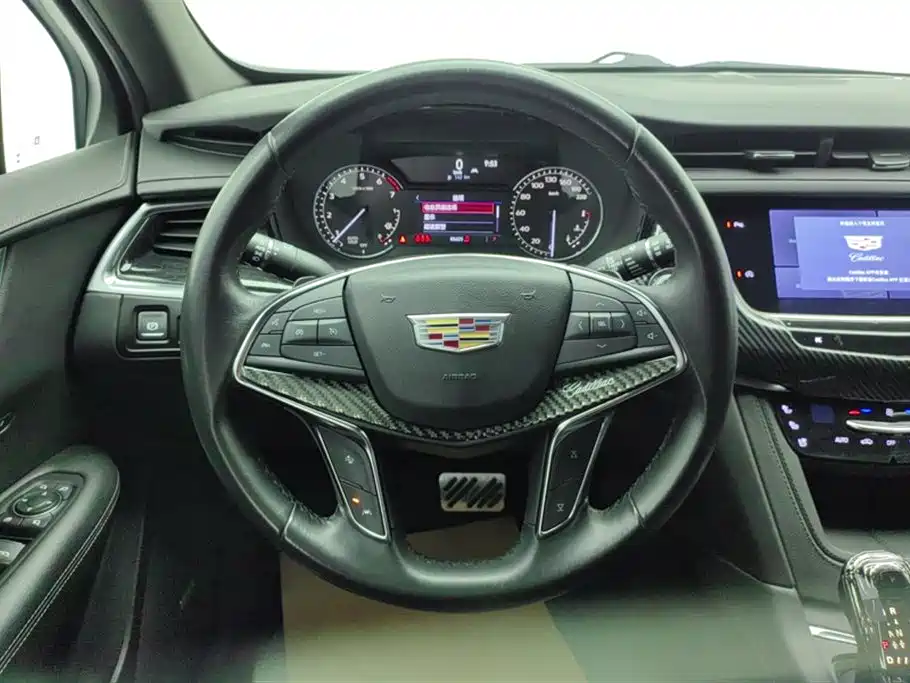 Cadillac XT5 2021 — фото 15