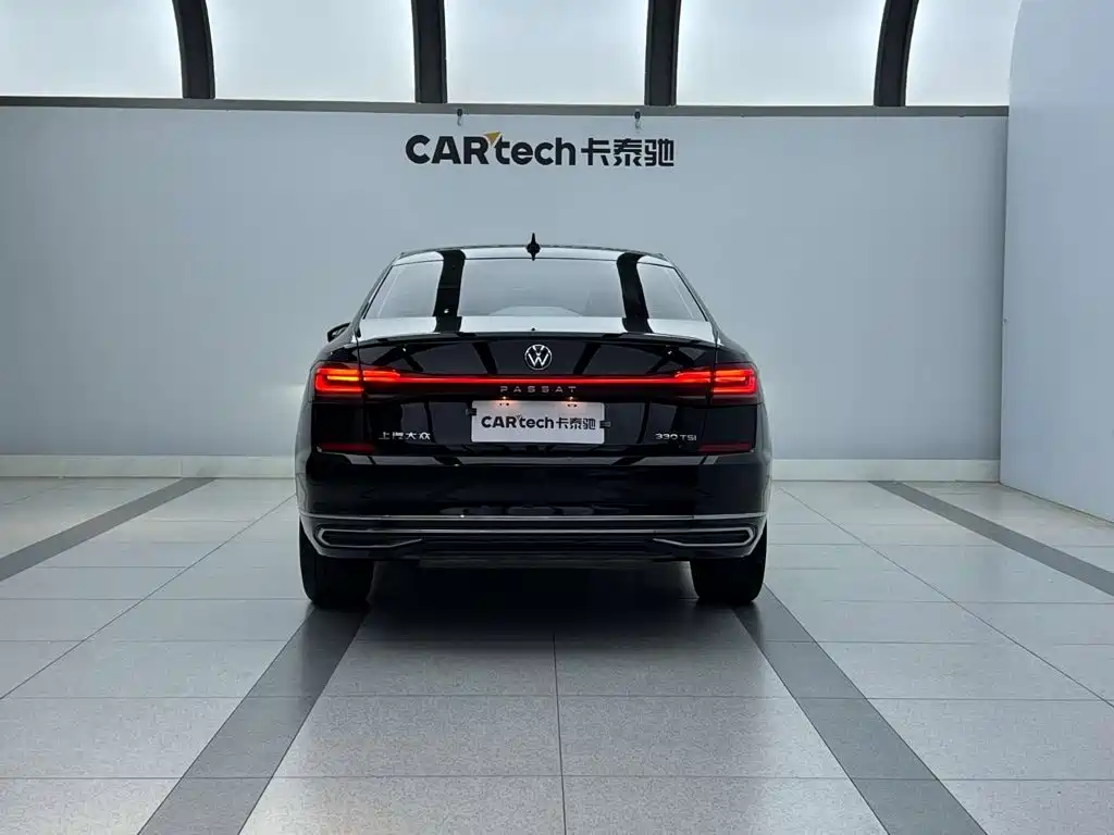 Volkswagen Passat 2025