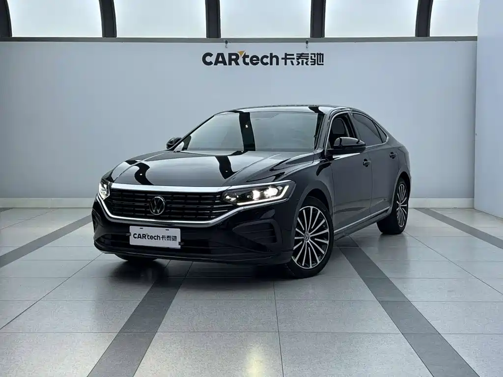 Volkswagen Passat 2025