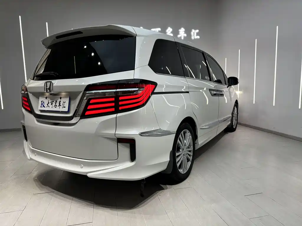 Honda Elysion 2019