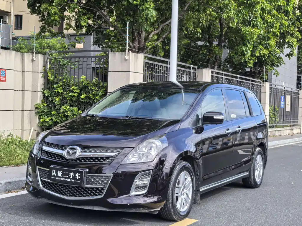 Mazda 8 2015