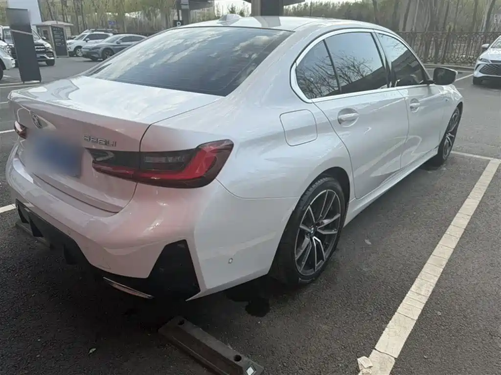 BMW 3 Series 2025