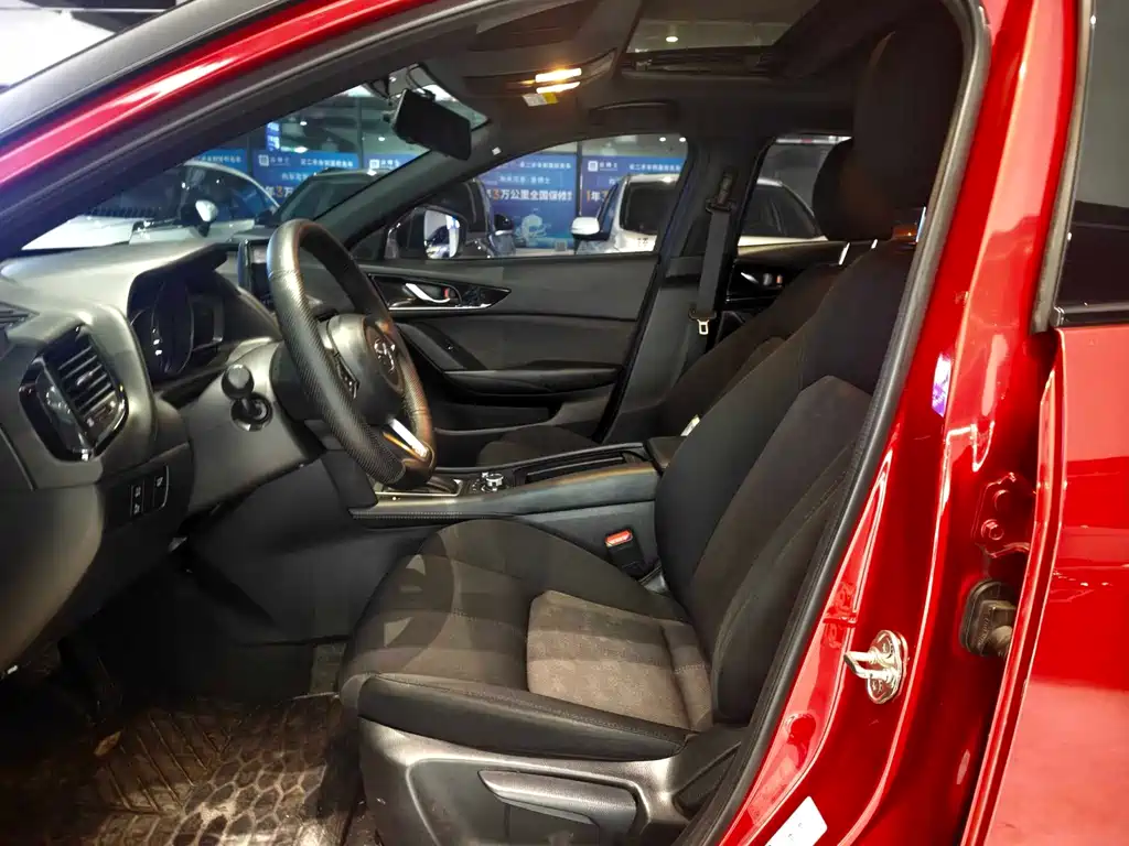 Mazda CX-4 2021