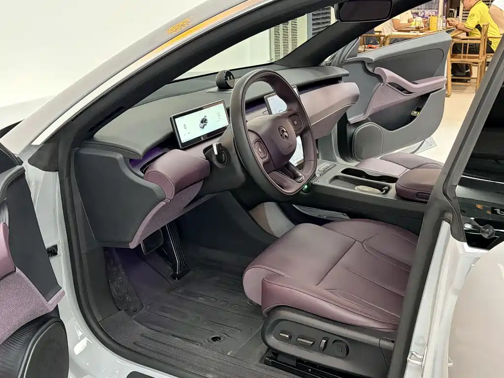 NIO ET5T 2024