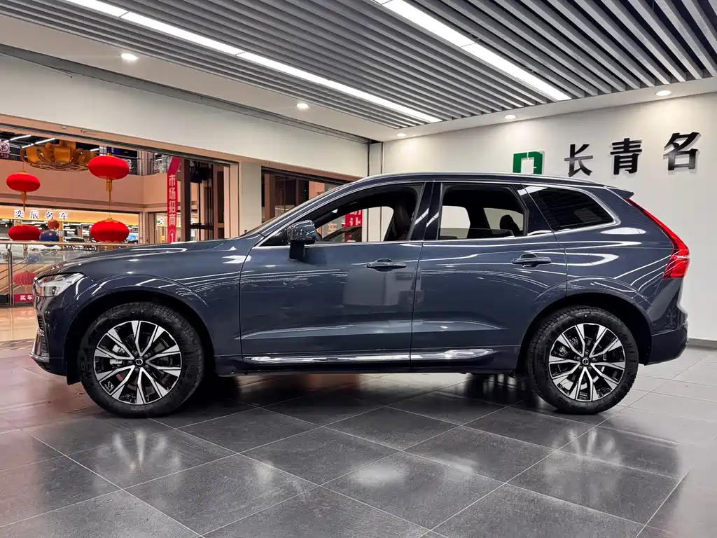 Volvo XC60 2024 — фото 3