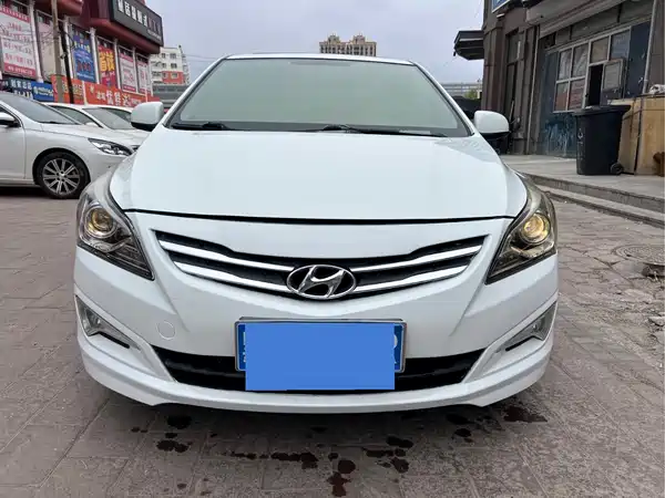 Hyundai Accent 2014