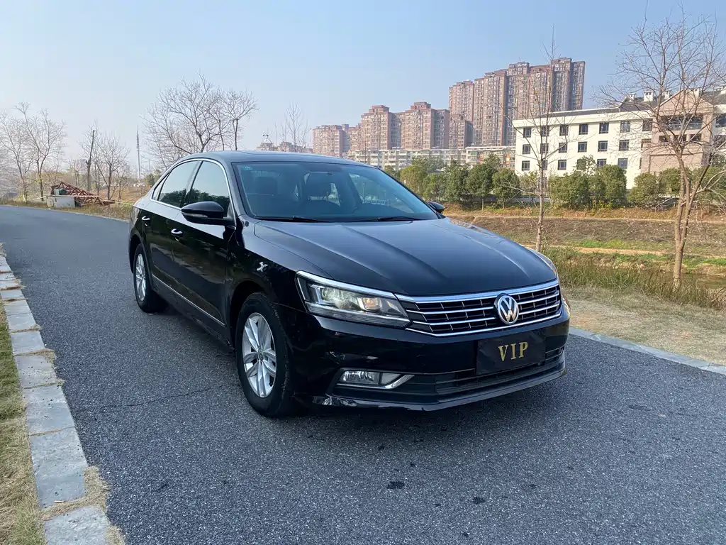 Volkswagen Passat 2018 — фото 3
