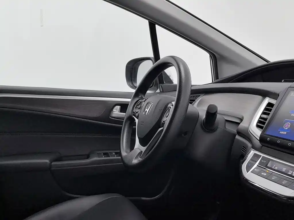 Honda Jade 2016 — фото 22