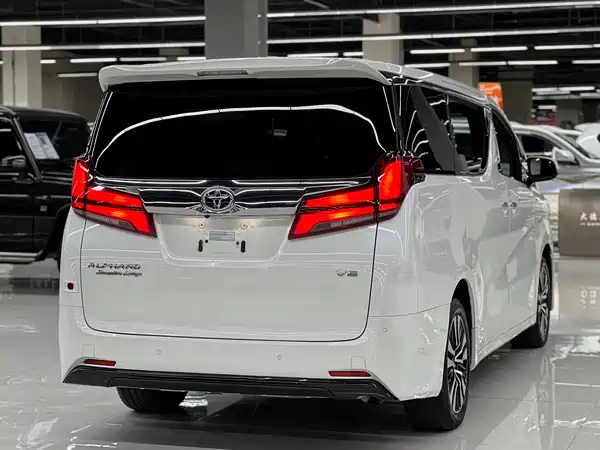 Toyota Alphard 2018