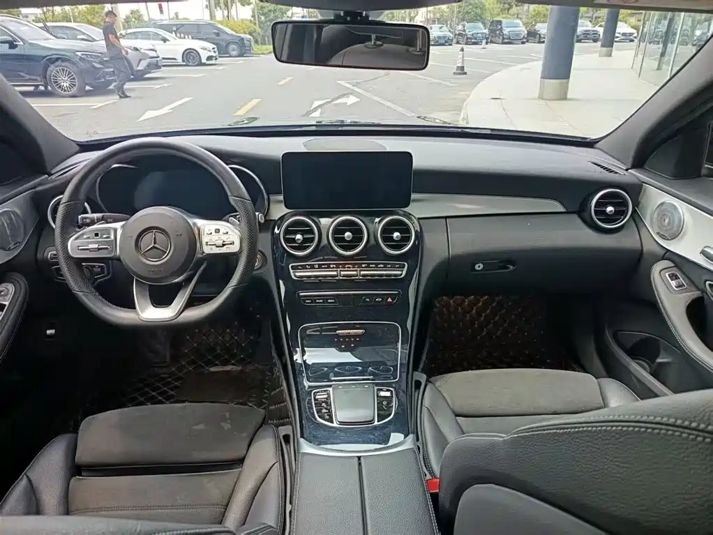 Mercedes-Benz C-Class 2021 — фото 17