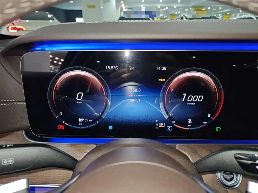 Mercedes-Benz E-Class 2023 — фото 12