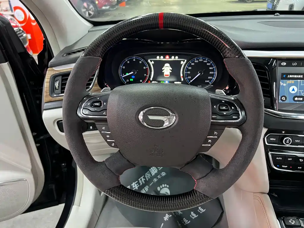 GAC Trumpchi GS8 2018 — фото 14