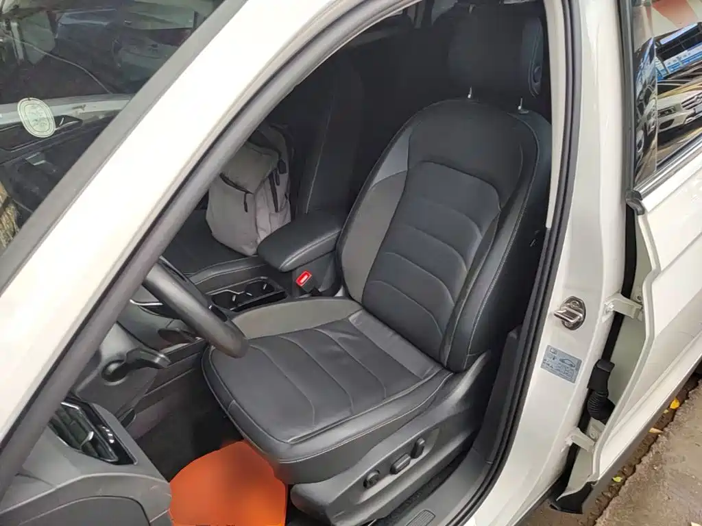 Volkswagen Tiguan L 2021 — фото 15
