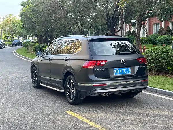 Volkswagen Tiguan L 2021