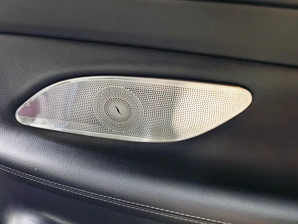 Mercedes-Benz E-Class 2020 — фото 18