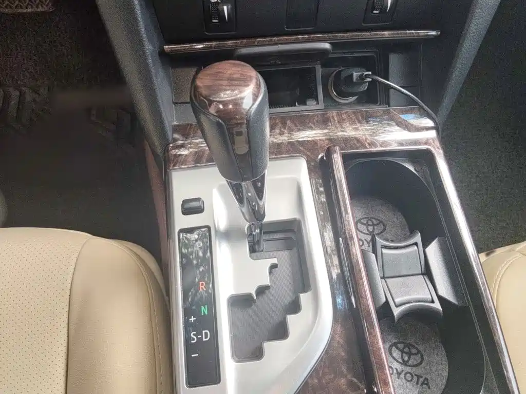 Toyota Camry 2015