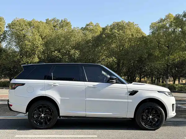 Land Rover Range Rover Sport 2020