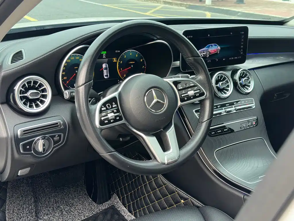 Mercedes-Benz C-Class 2019 — фото 11