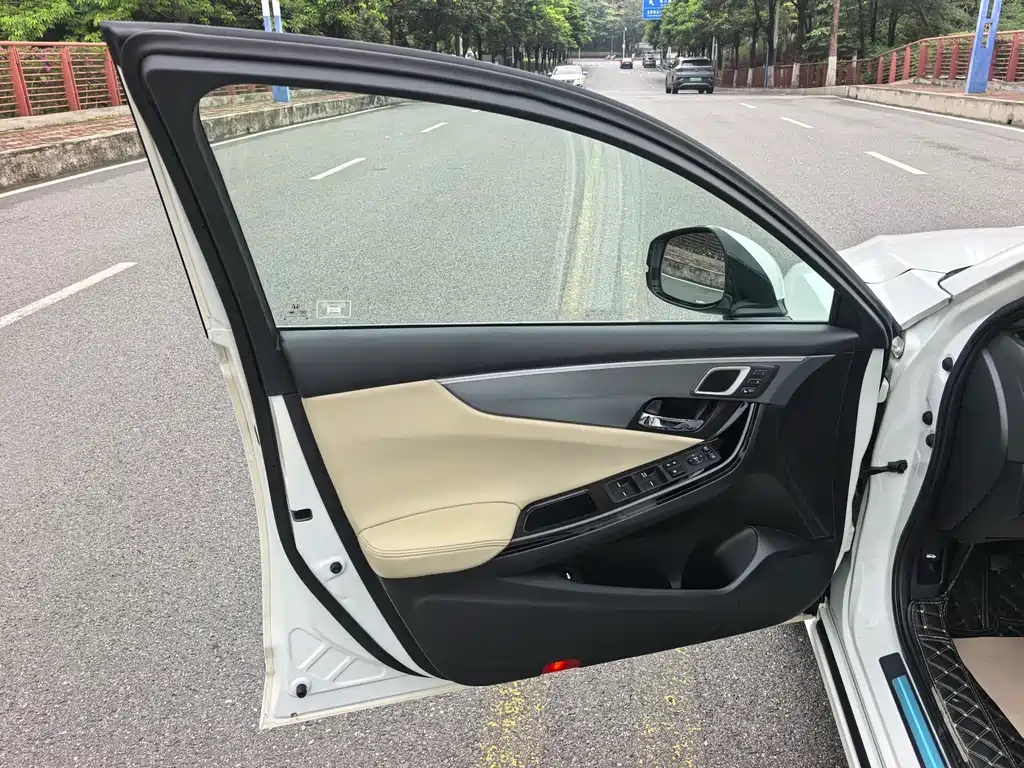 Honda Spirior 2015 — фото 13