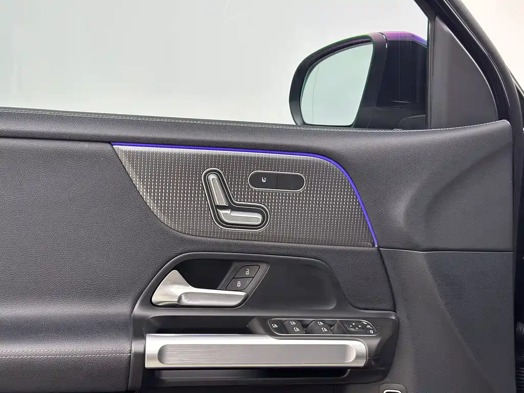 Mercedes-Benz GLB 2021 — фото 14