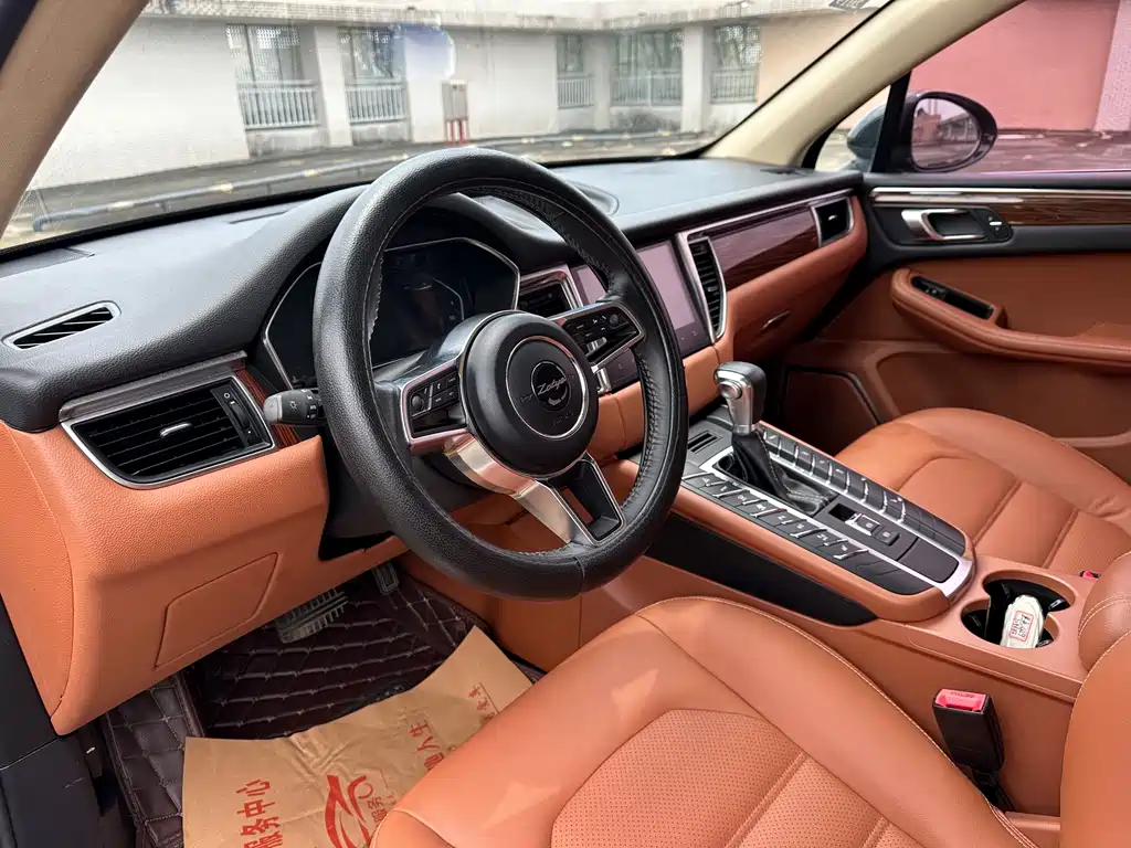 Zotye SR9 2017 — фото 10