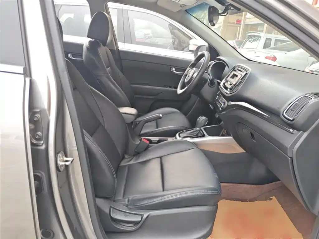 Kia KX3 2016 — фото 25
