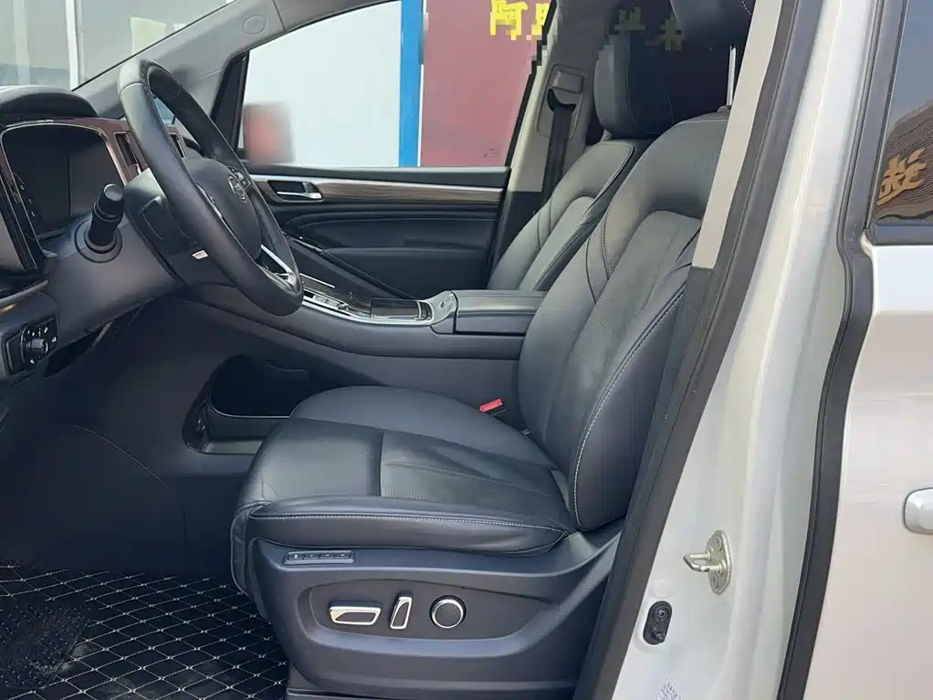 GAC Motor Trumpchi M8 2023 — фото 12