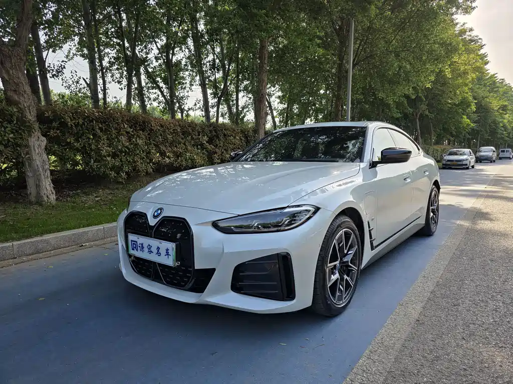 BMW i4 2026