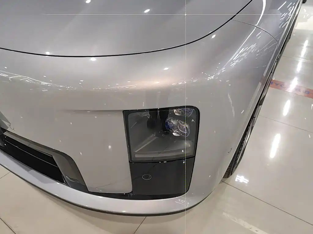 Li Auto i8 2025 — фото 24