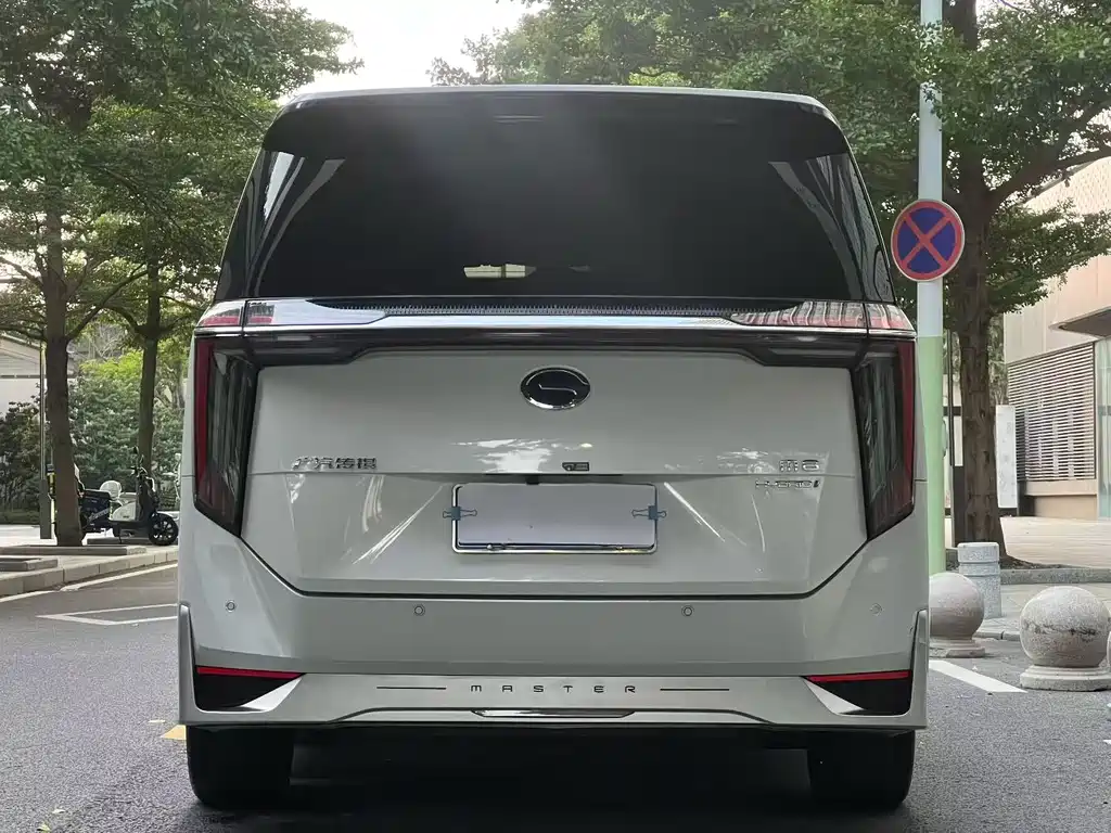GAC Motor Trumpchi M8 2023 — фото 8
