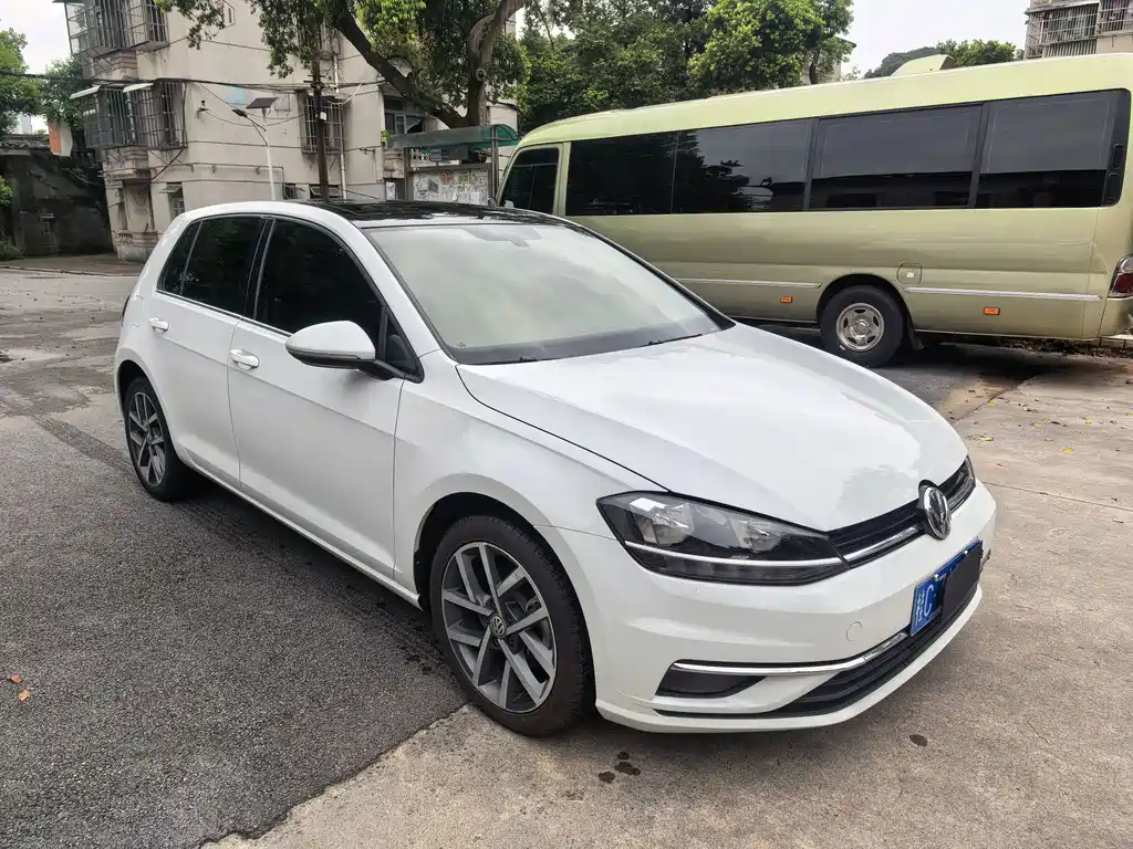 Volkswagen Golf 2020