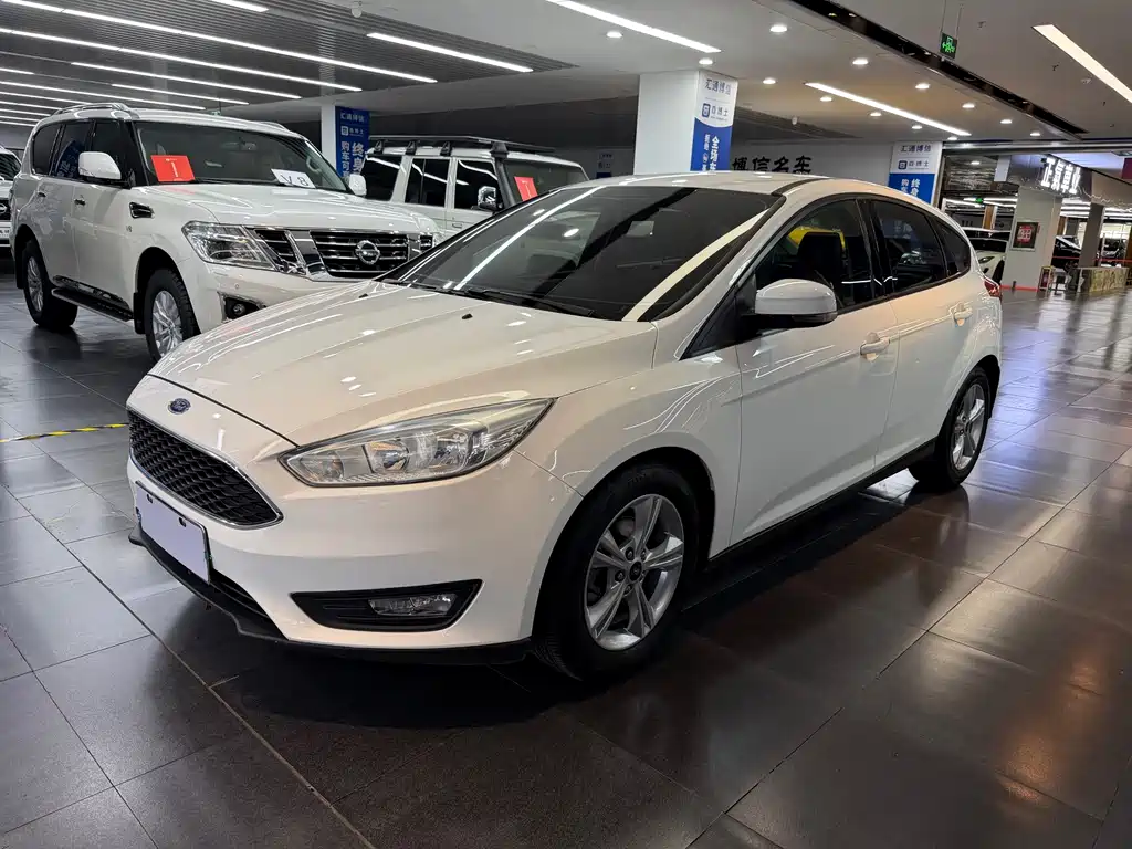 Ford Focus 2016 — фото 1