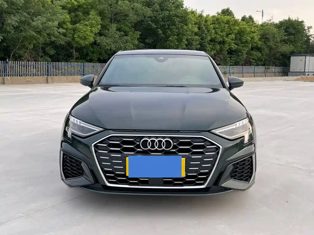 Audi A3 2022 — фото 2