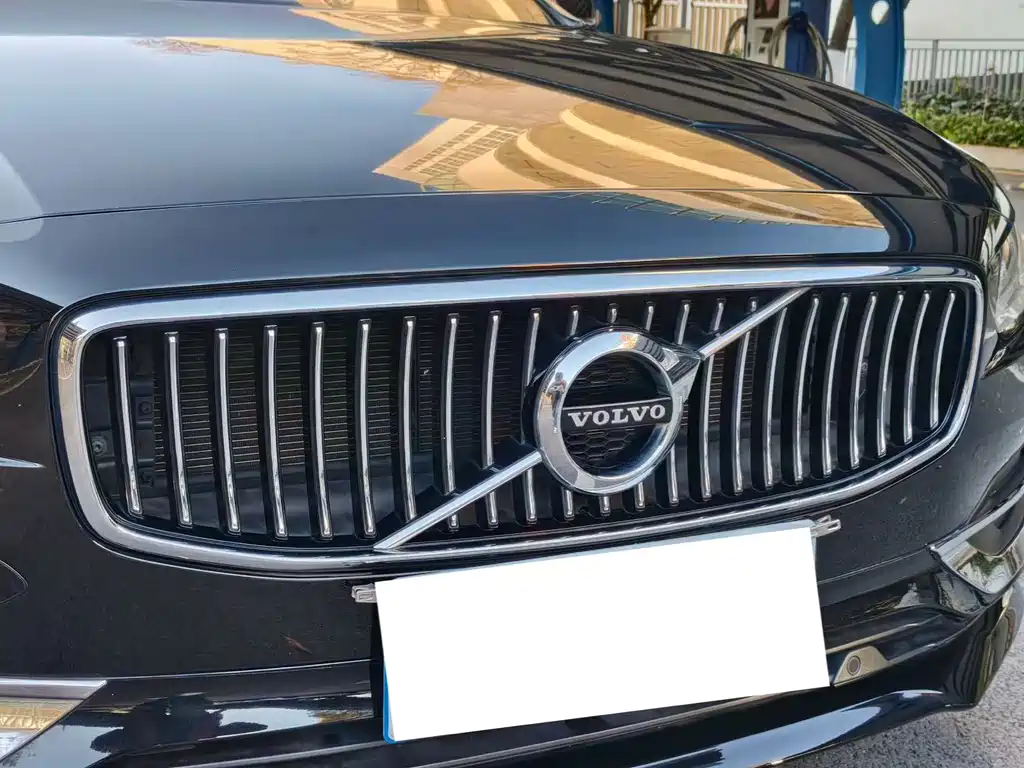 Volvo S90 2018 — фото 16