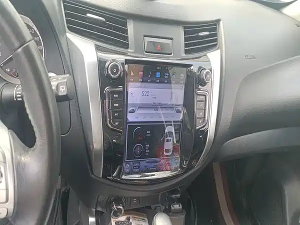 Nissan Terra 2018