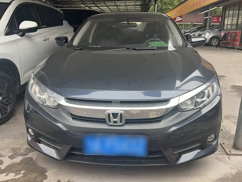 Honda Civic 2018 — фото 25